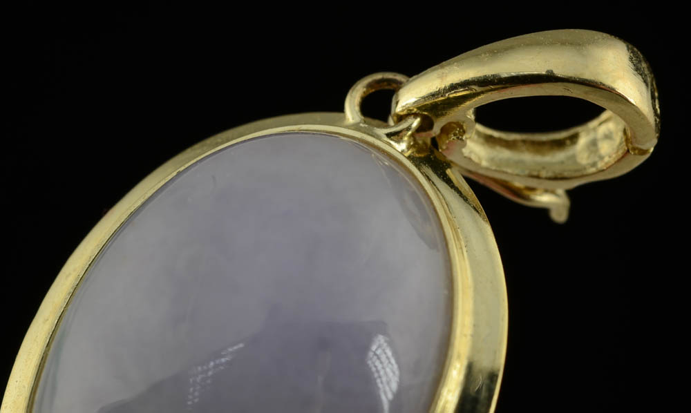 14K Yellow Gold Lavender Jadeite Dangle Pendant