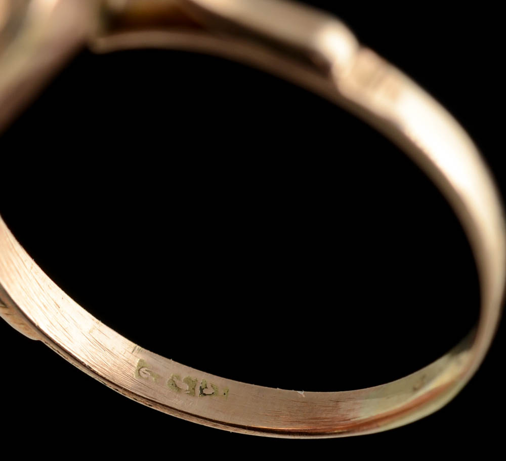 10K Rose Gold Synthetic Color Change Sapphire Ring