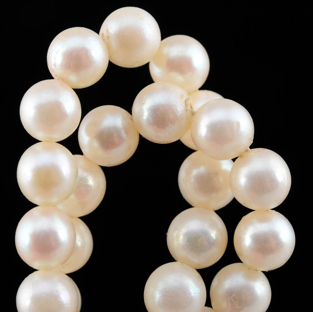 Cultured Pearl Necklace with 10K White Gold Filigree Style Pearl Clasp