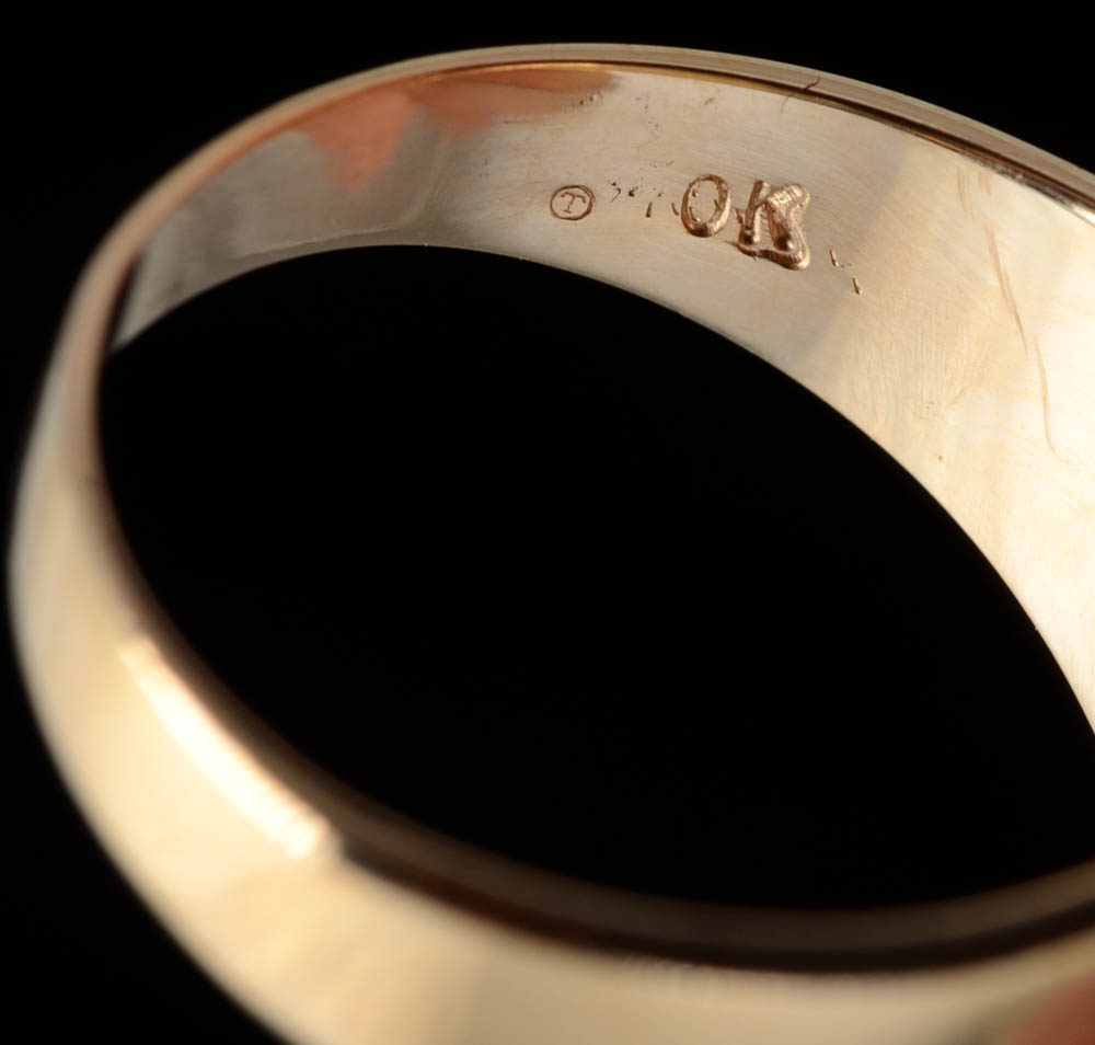 10K Yellow Gold Diamond Ring