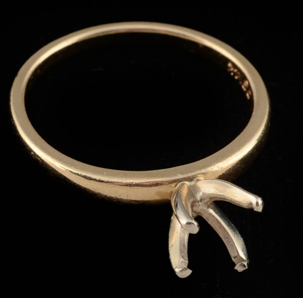 Scrap Gold Lot Including a Single Diamond Earring