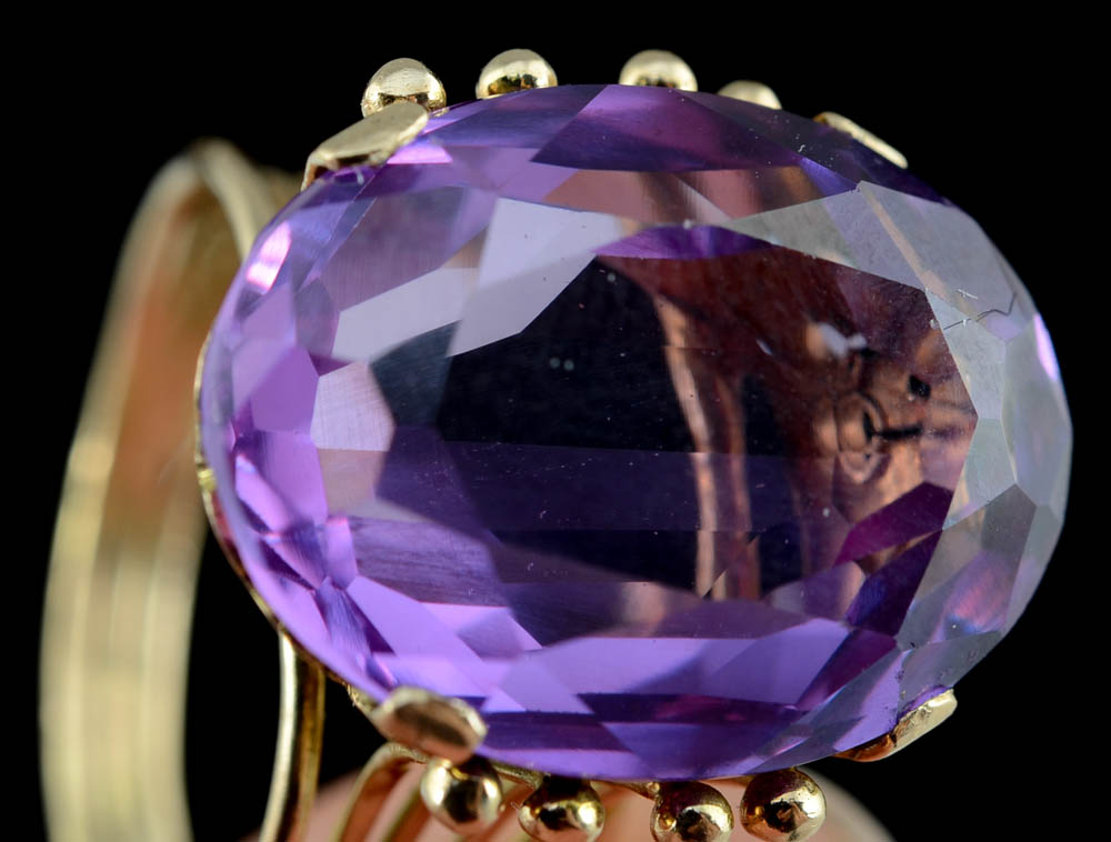 Mid-Century Vintage 14K Yellow Gold Imitation Alexandrite Cocktail Ring