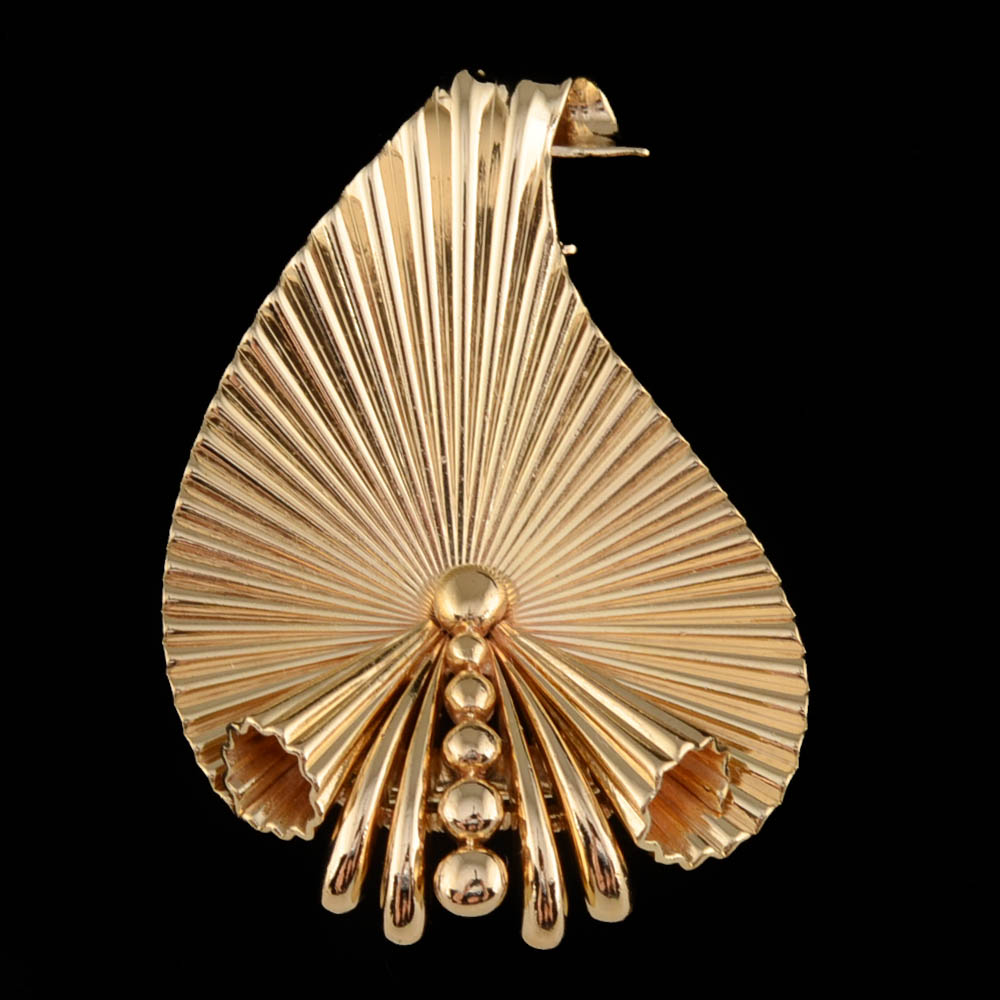 Late 1940s Vintage 14K Yellow Gold Fur Clip Style Brooch