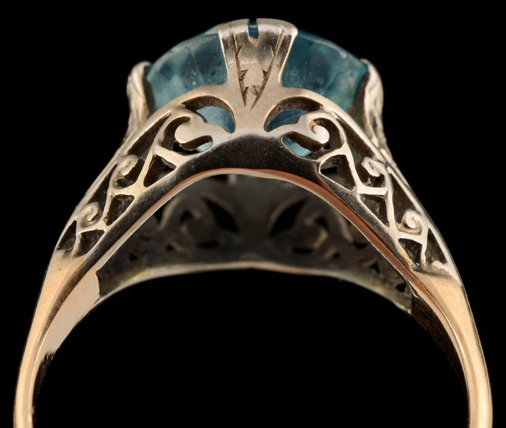 Victorian 14K White and Yellow Gold Two Tone Blue Zircon Ring