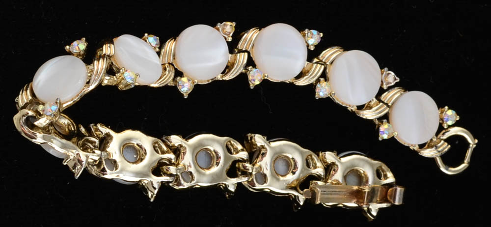 Vintage Judy Lee Grand-Parure Set
