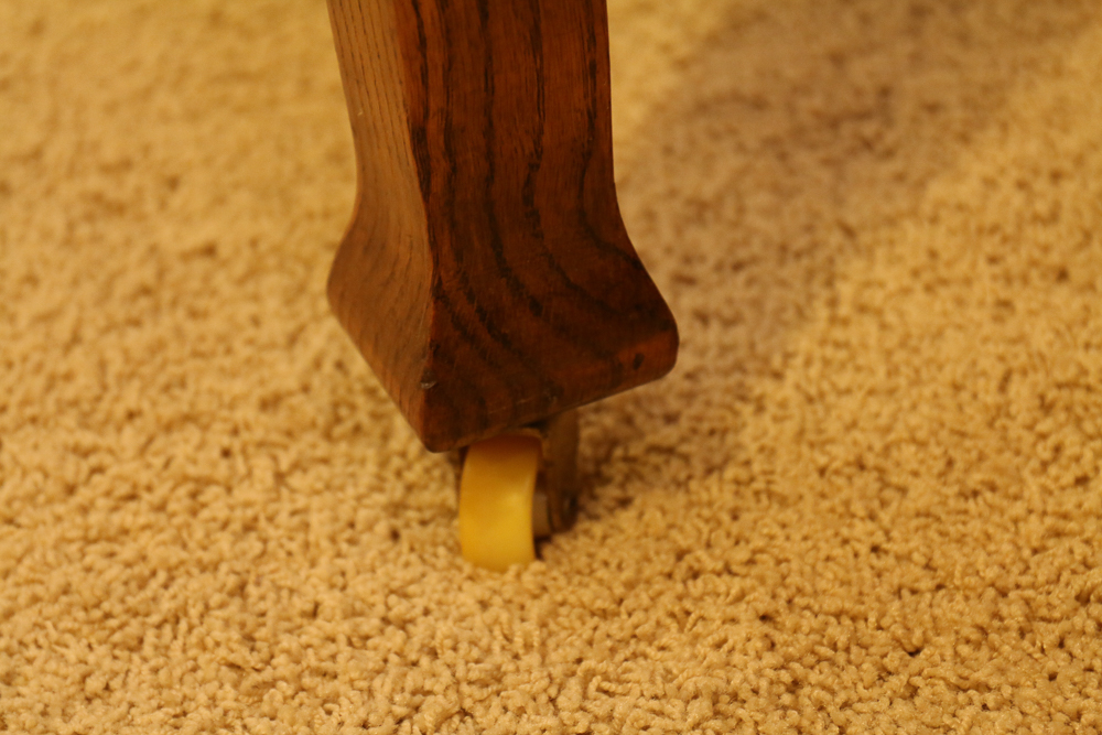 English Oak Expandable Pub Table with Chairs