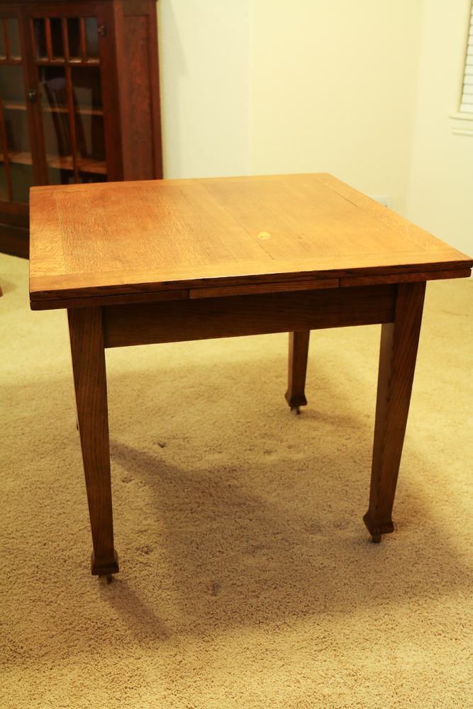 English Oak Expandable Pub Table with Chairs