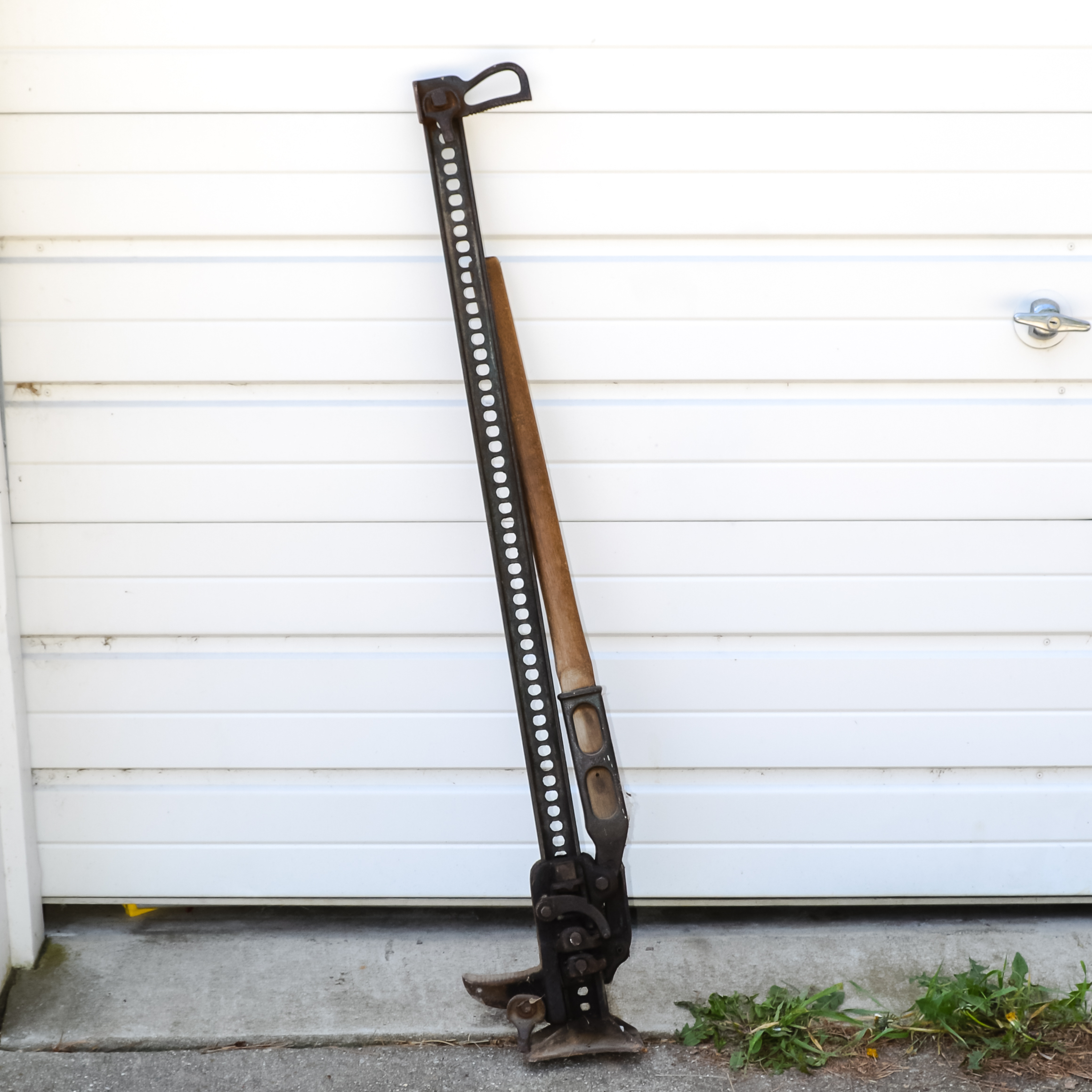 Vintage Handyman Harrah Hi Lift Jack