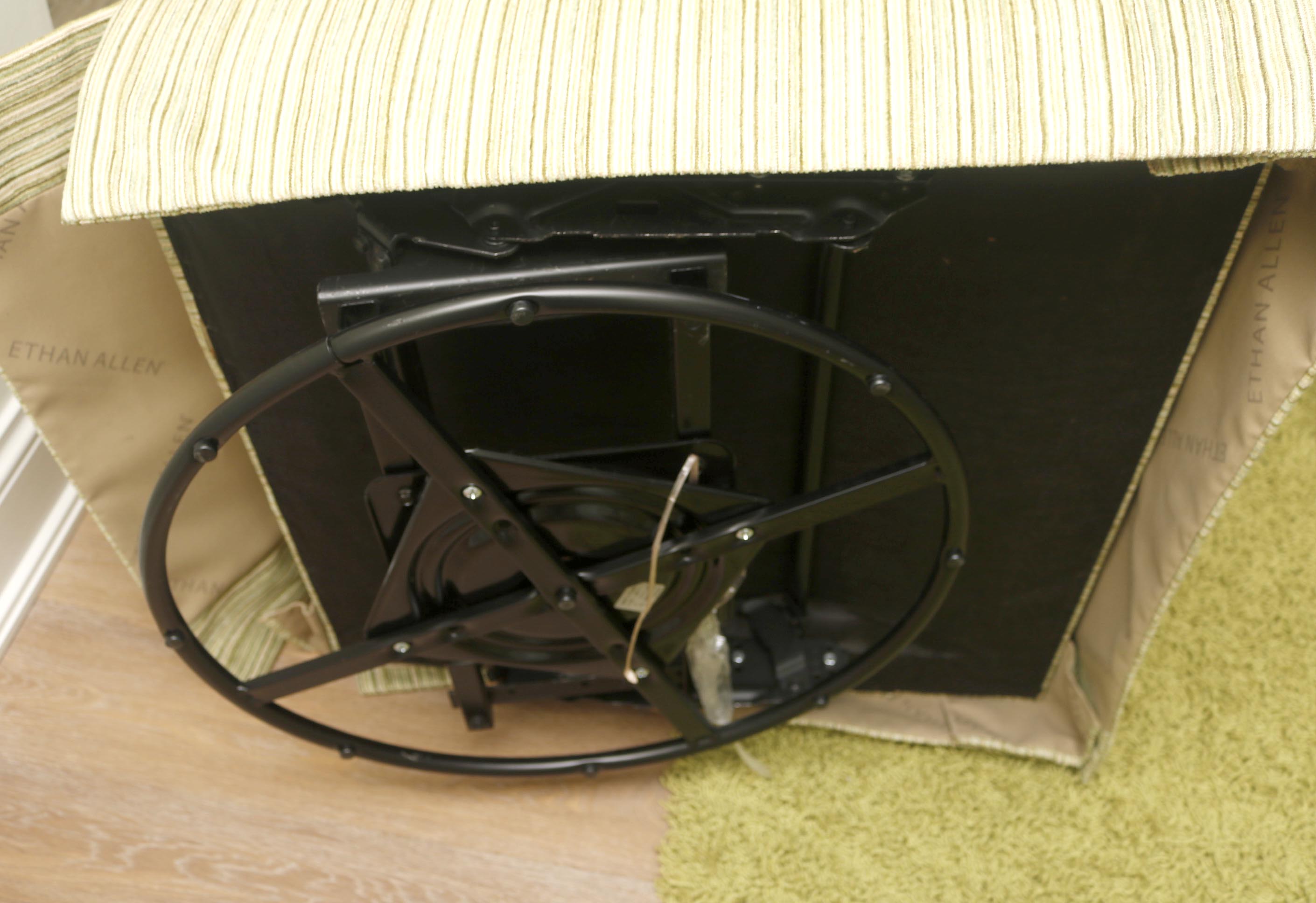 Ethan Allen Devonshire Swivel Chair