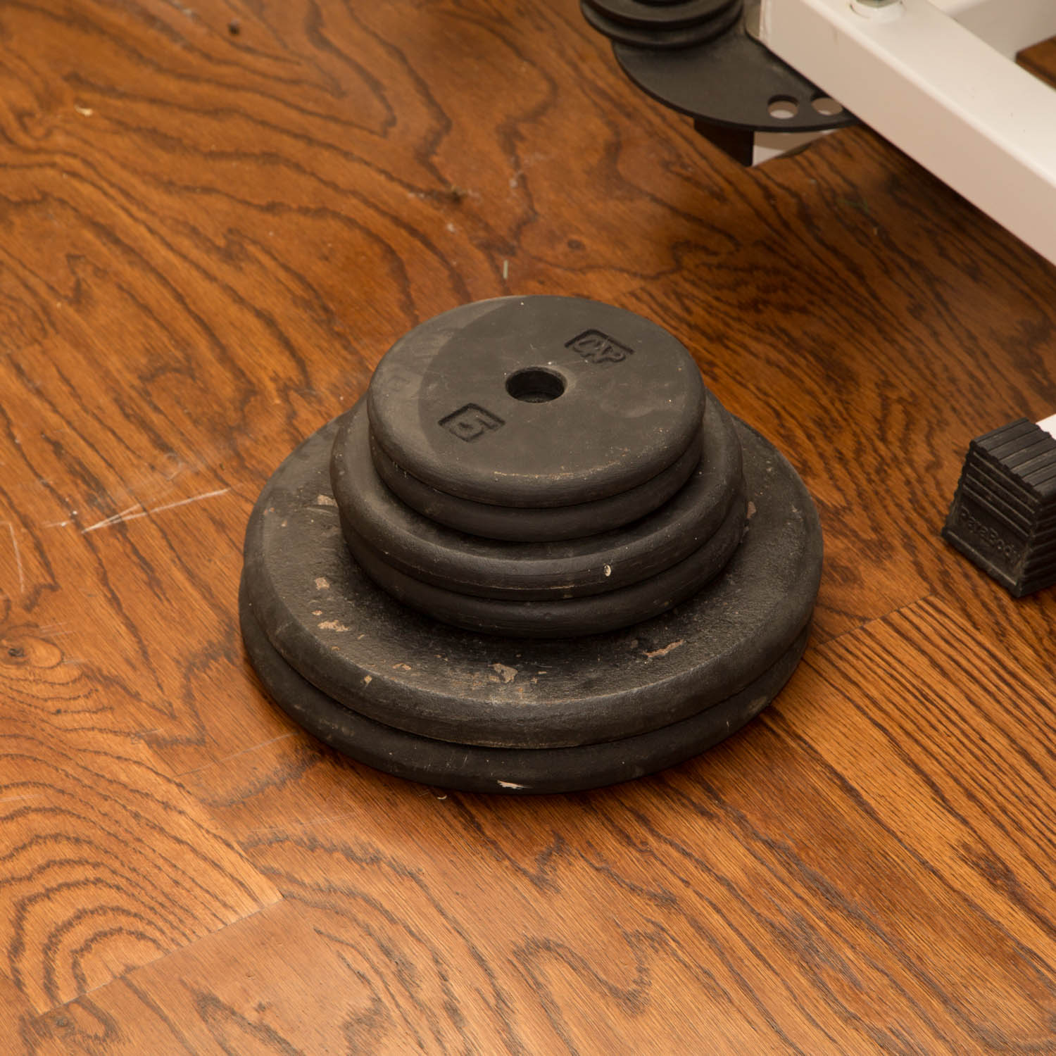 Parabody Serious Steel Thigh Machine