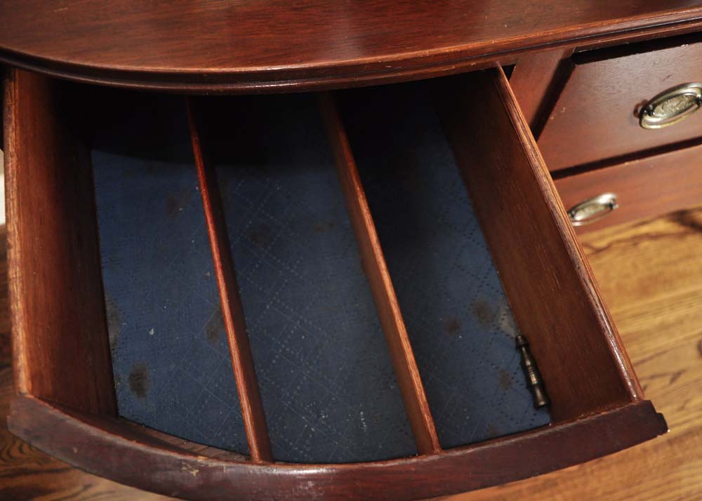 Tomlinson of High Point Mahogany Sideboard