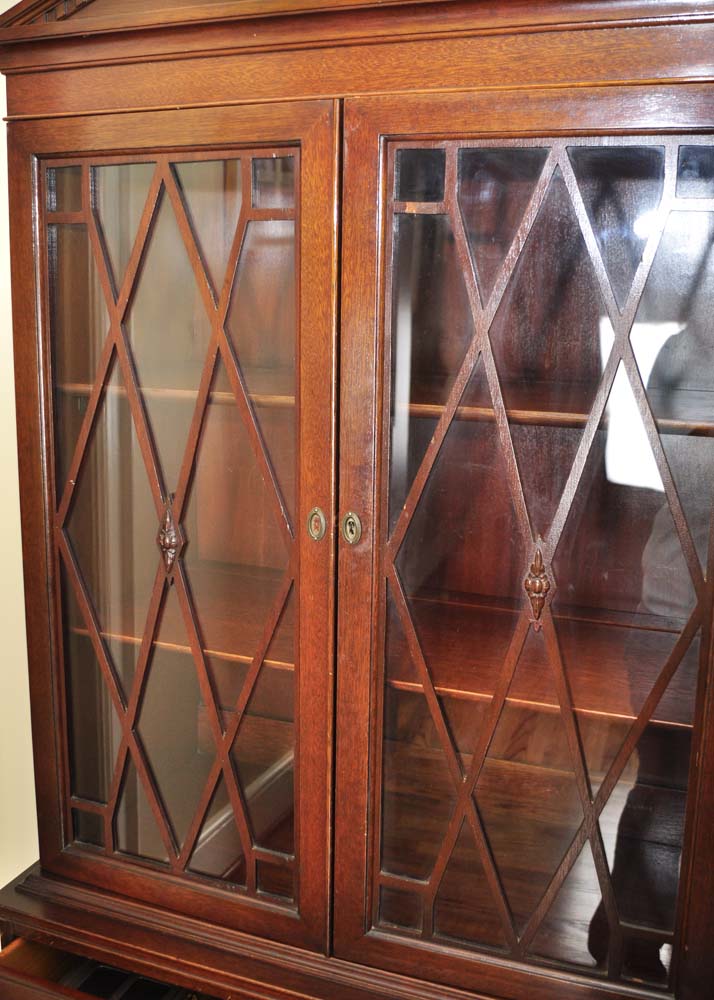Tomlinson of High Point Mahogany Bookcase on Chest