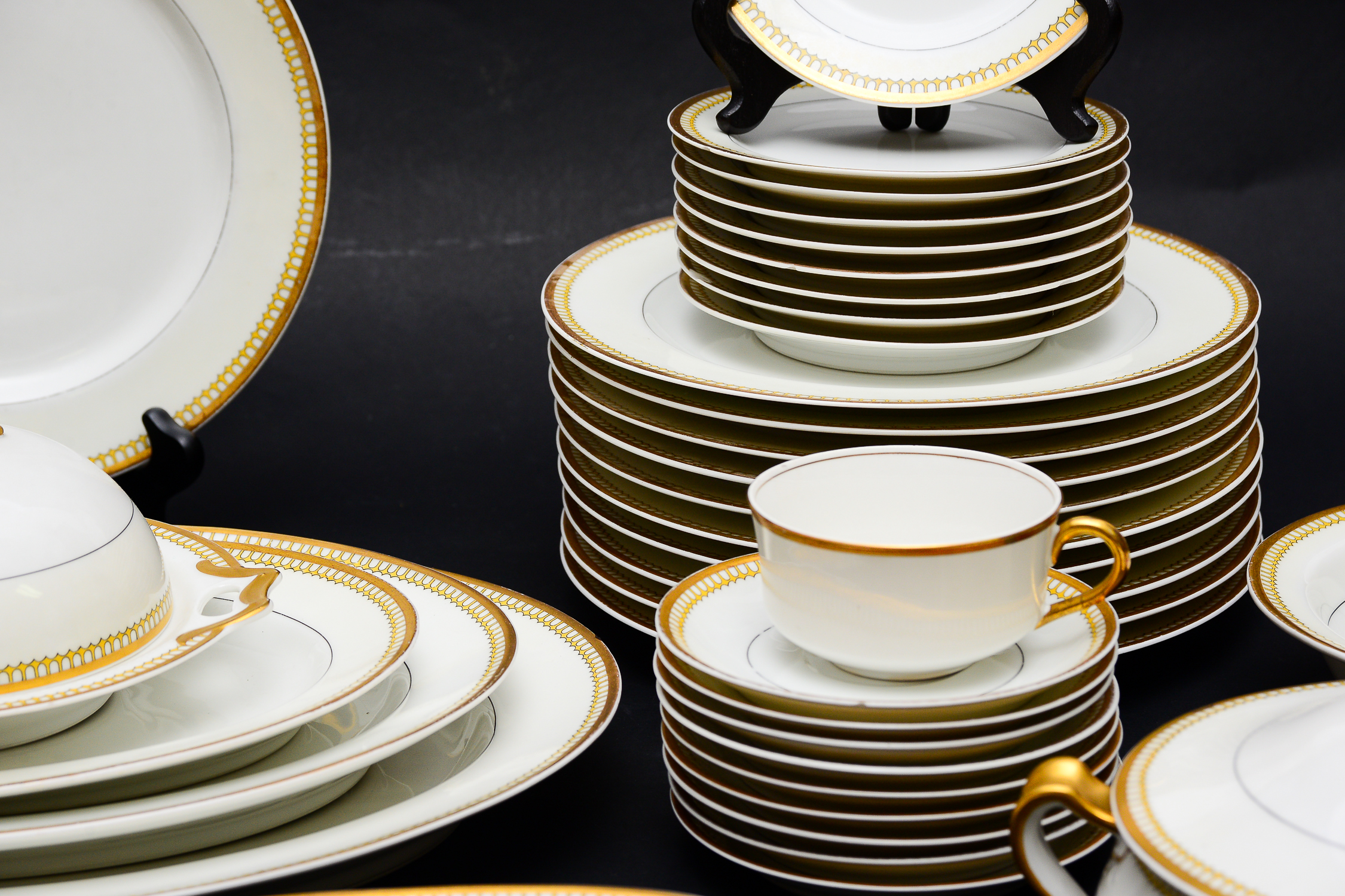 Generous Set of Haviland China