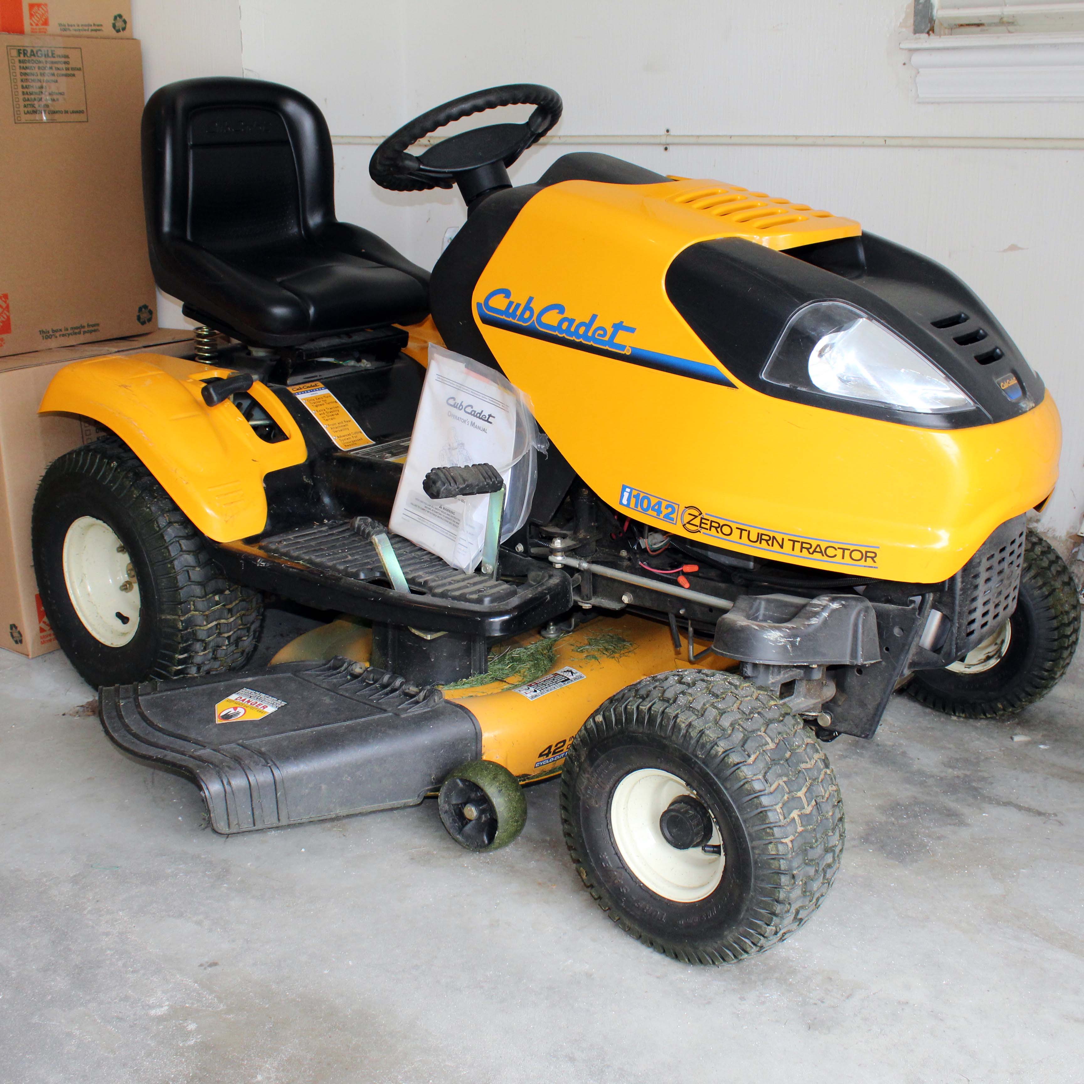 Cub Cadet i1042 Zero Turn Tractor Mower
