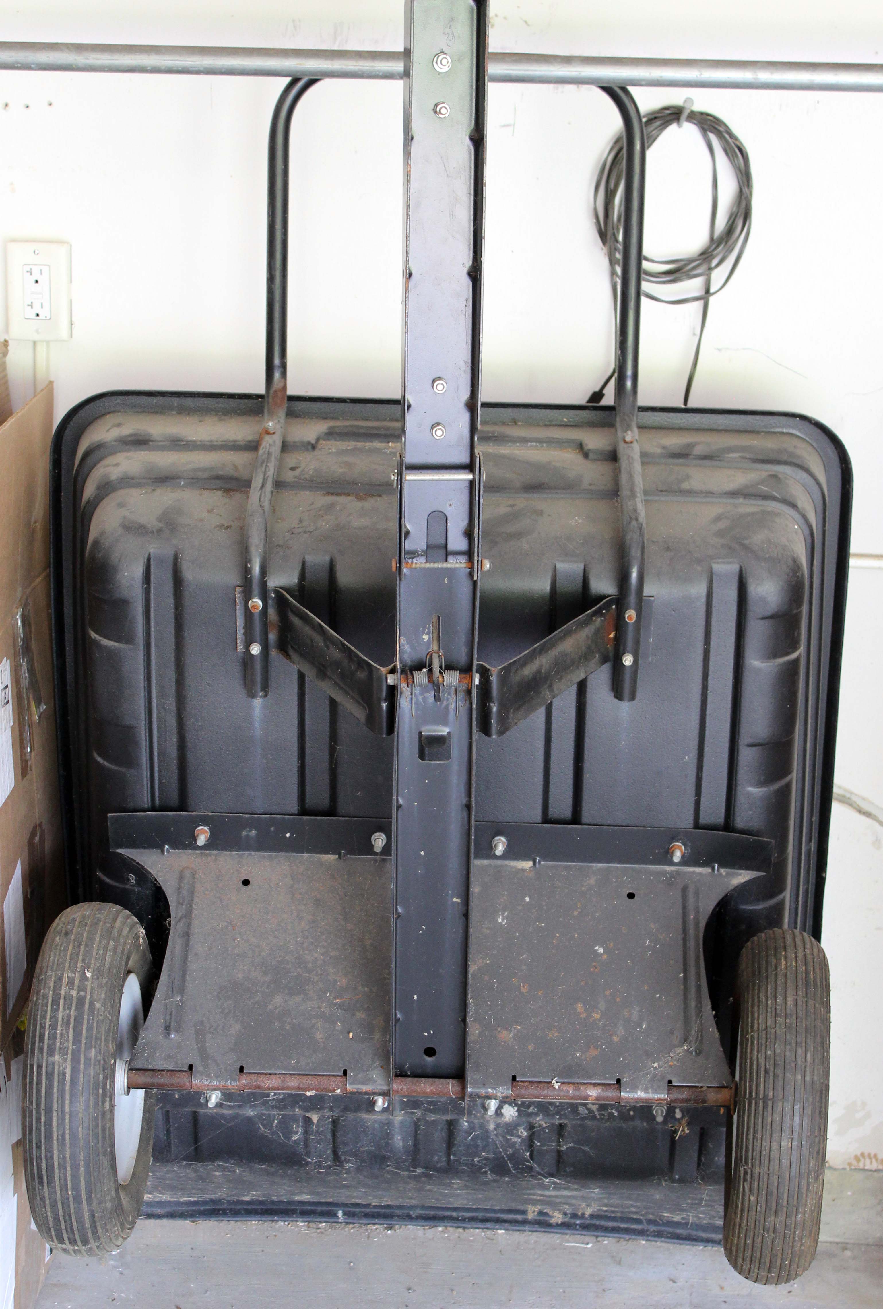 Cub Cadet i1042 Zero Turn Tractor Mower