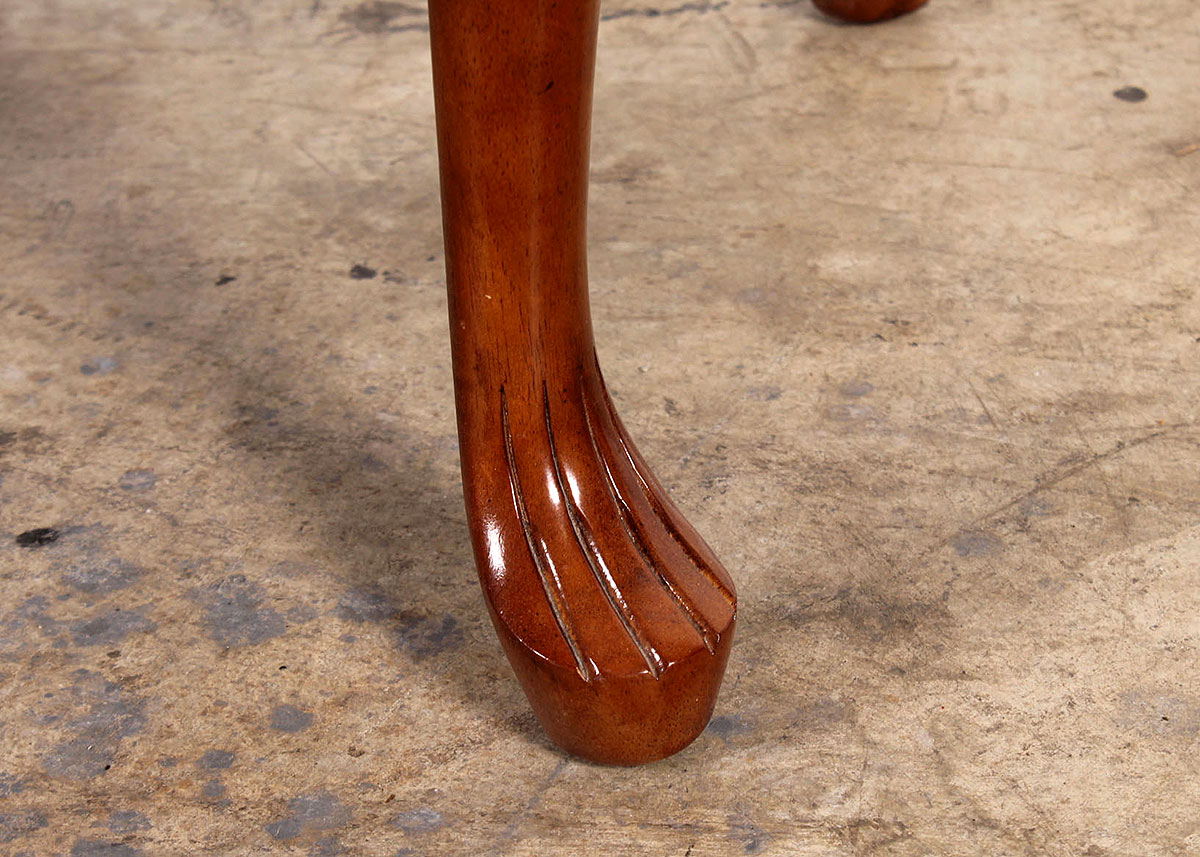 Queen Anne Style Side Table