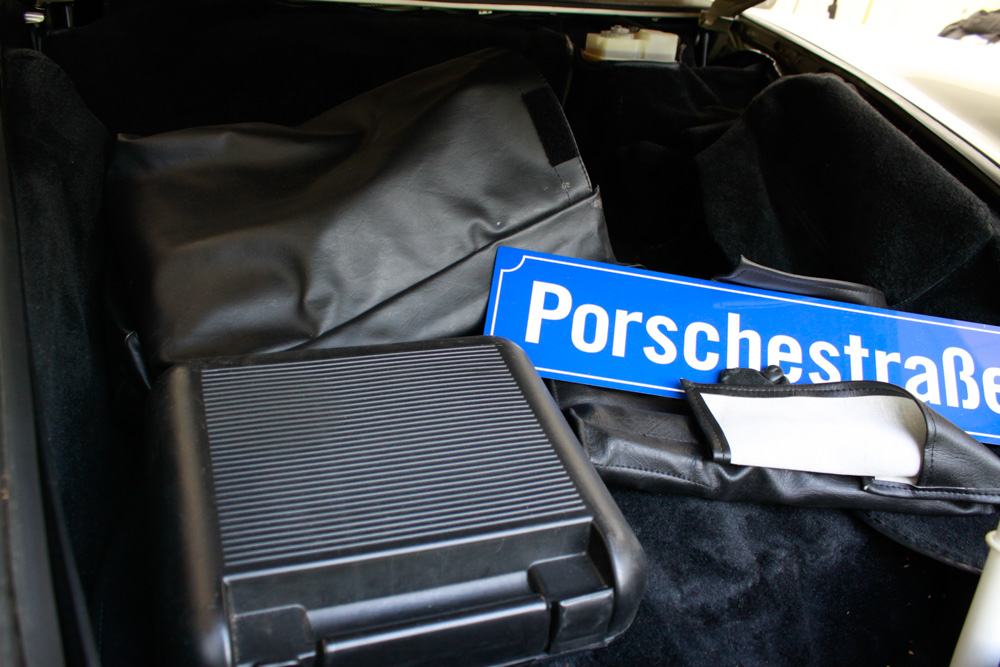 1989 Porsche 911 Carrera Cabriolet