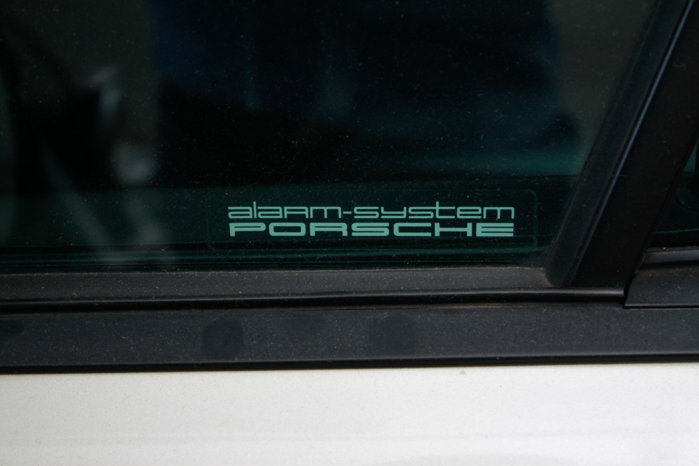 1989 Porsche 911 Carrera Cabriolet