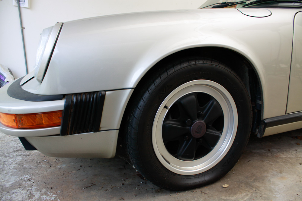 1989 Porsche 911 Carrera Cabriolet