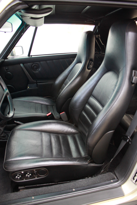 1989 Porsche 911 Carrera Cabriolet