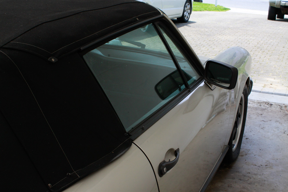 1989 Porsche 911 Carrera Cabriolet