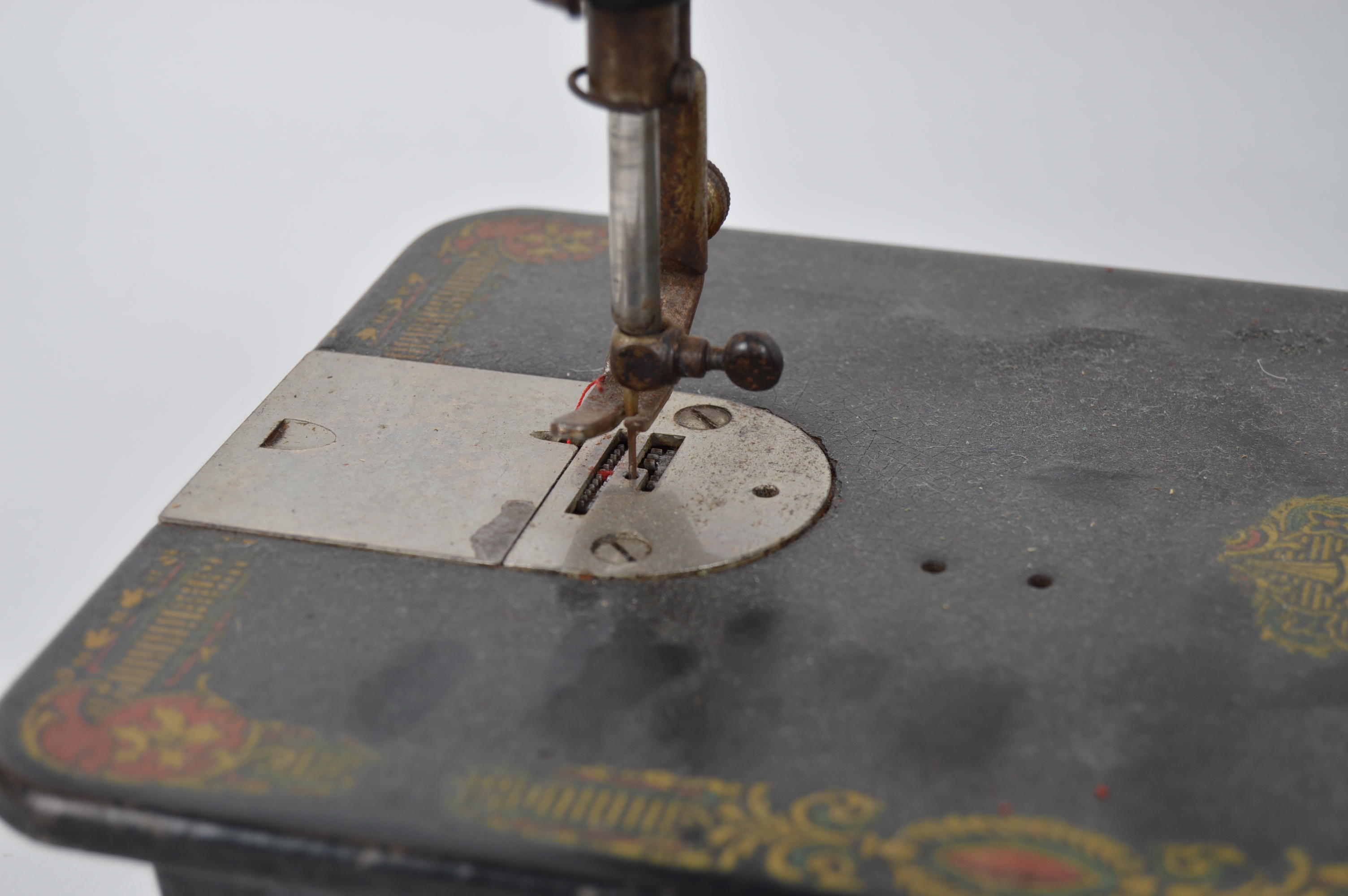 Antique Singer Sewing Machine and Accessories