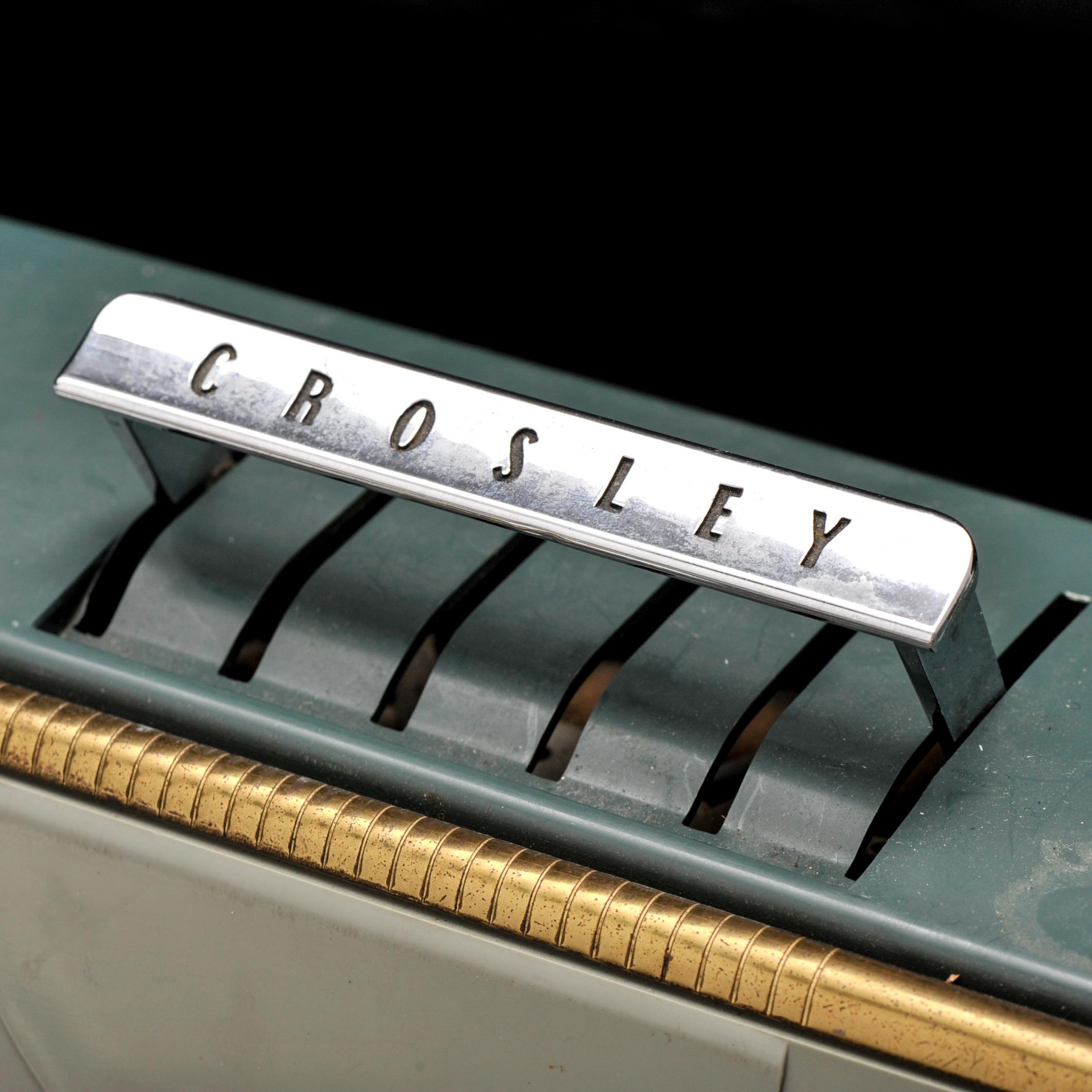 1951 Crosley Model 11-301U Portable Tube Radio
