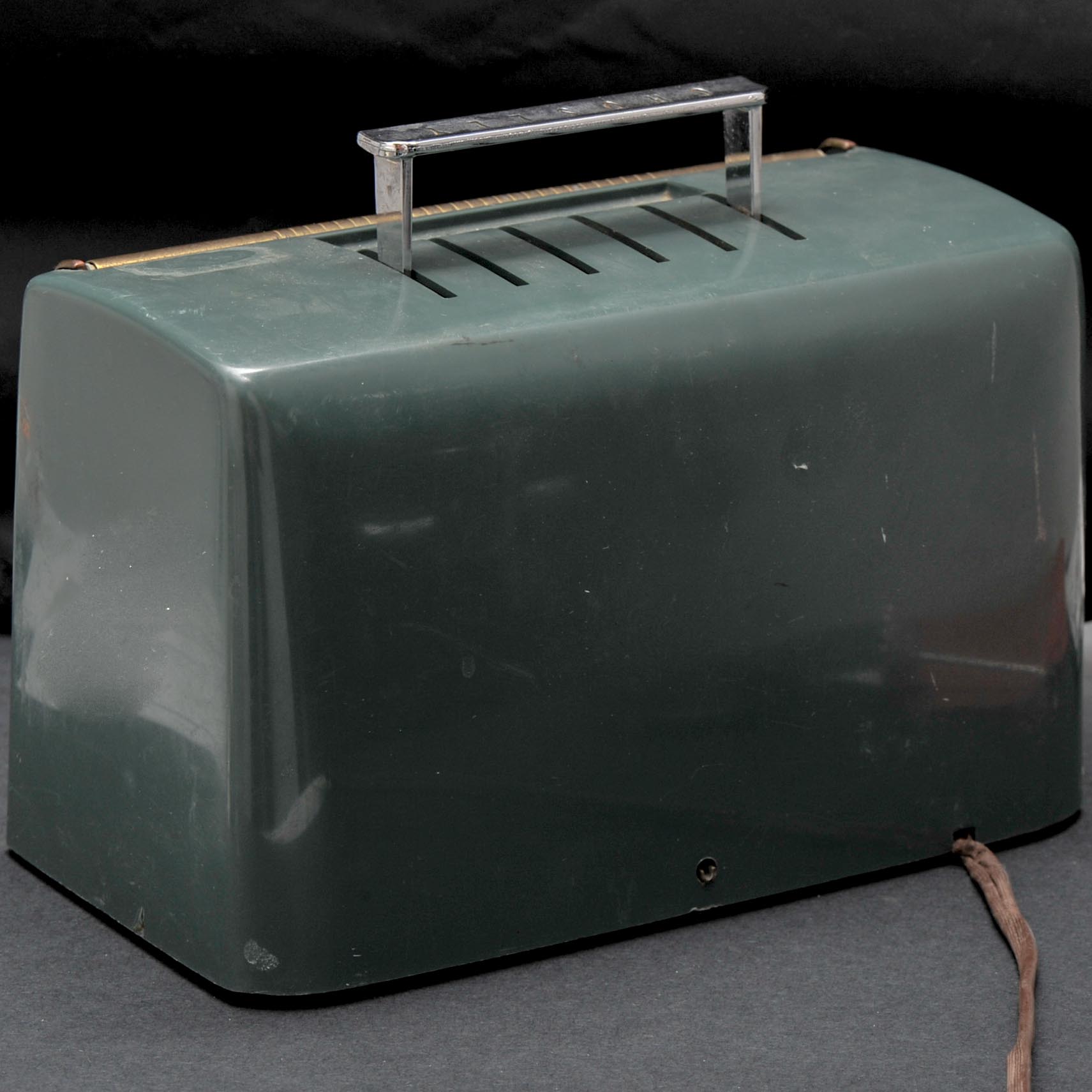 1951 Crosley Model 11-301U Portable Tube Radio