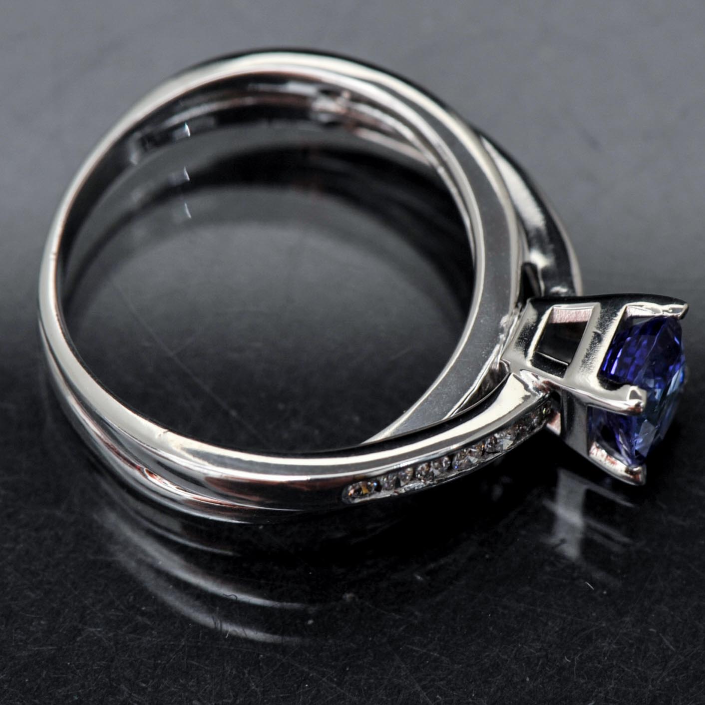 14k White Gold 1.02 Carat Tanzanite Ring