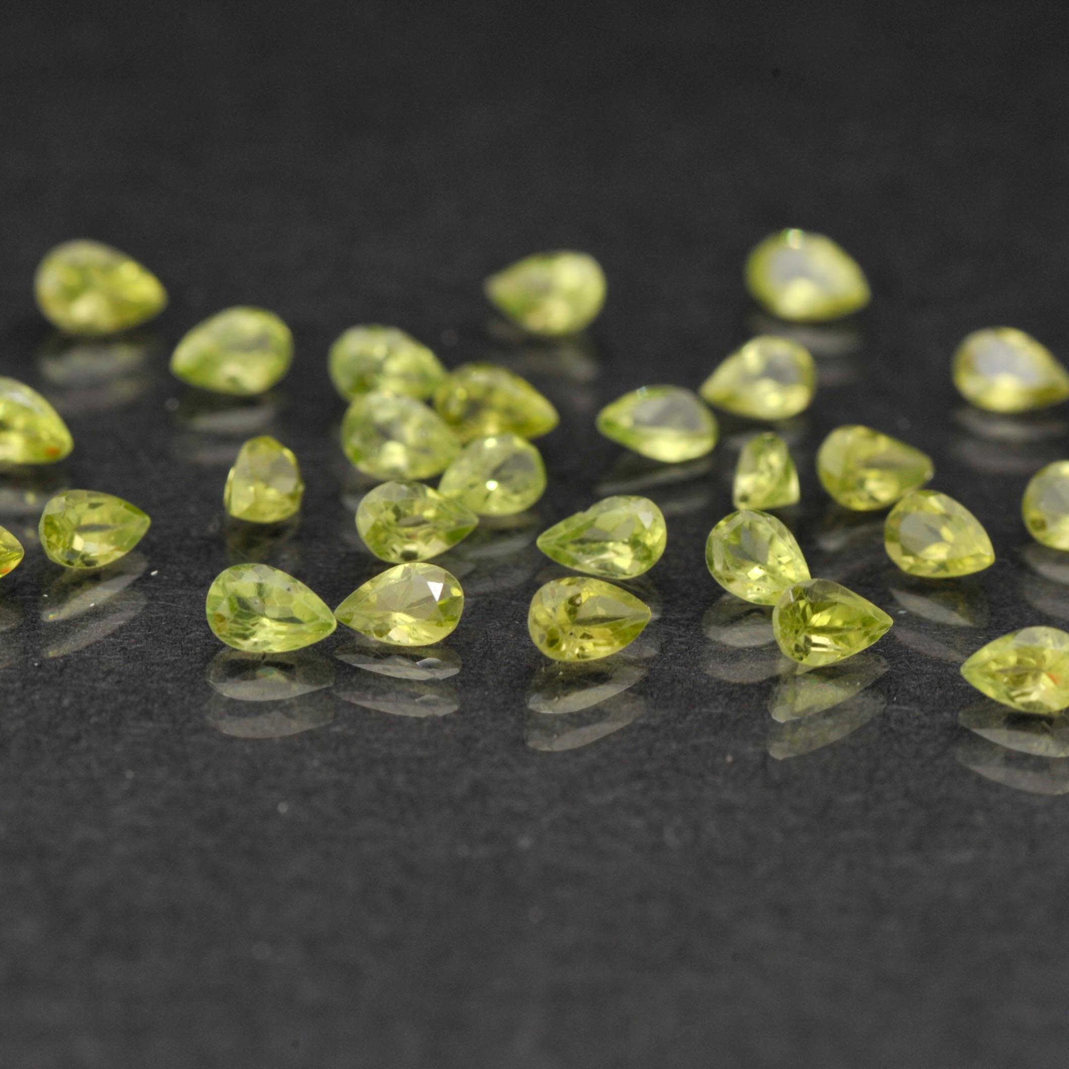 12.53 CT Peridot Loose Stones