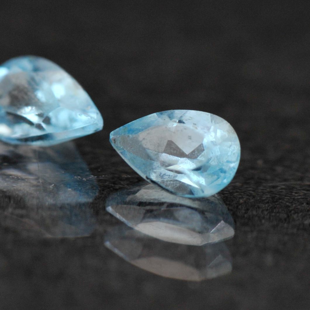 Pair of Light Blue Loose Stones