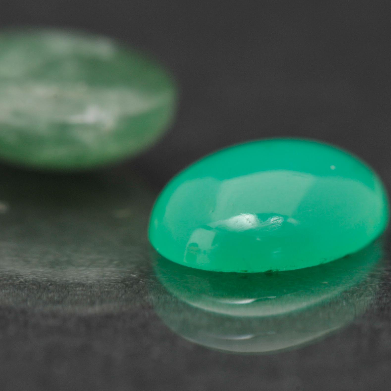 Pair of Green Loose Stones