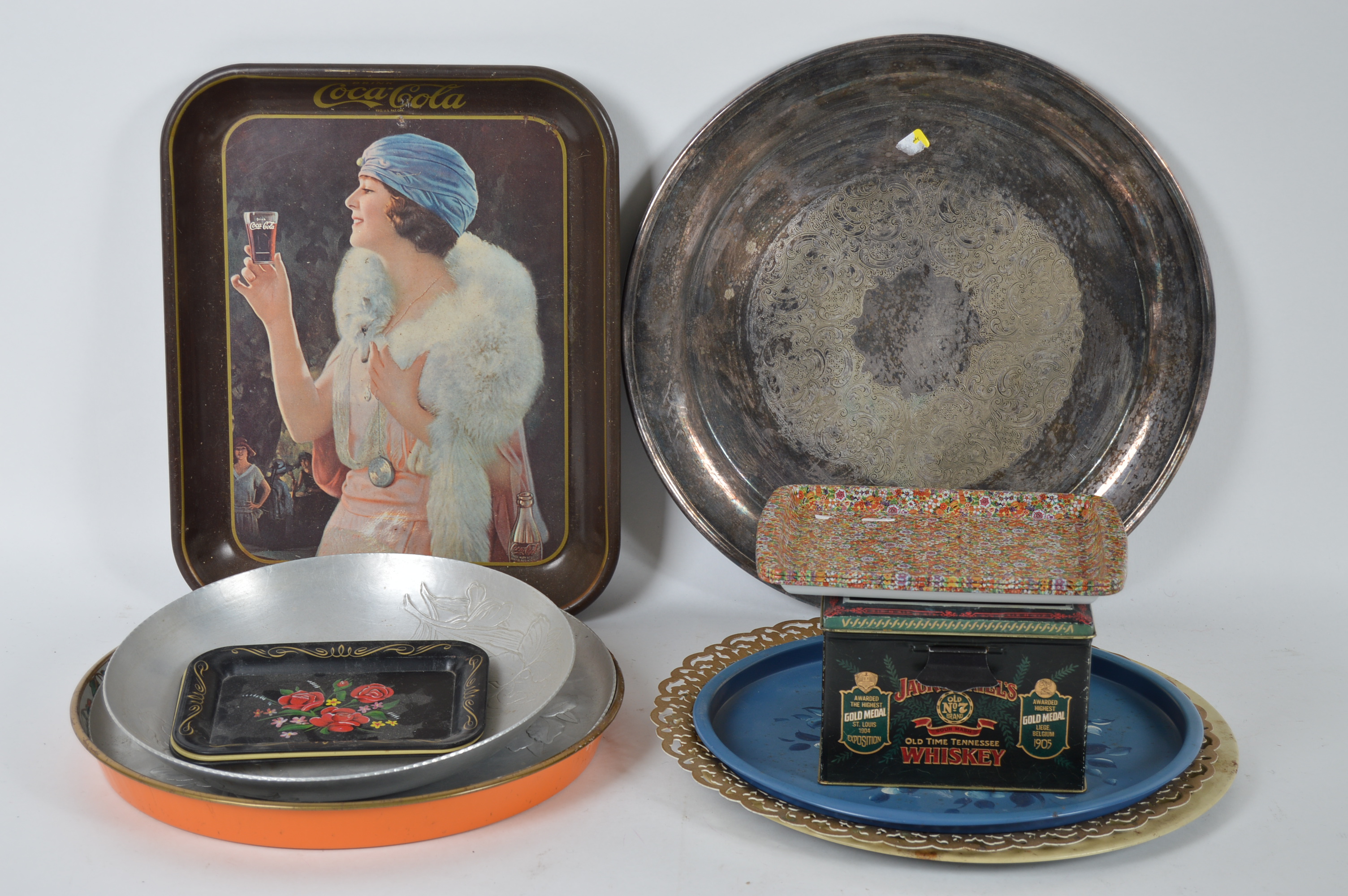 Assortment of Vintage Tin Trays