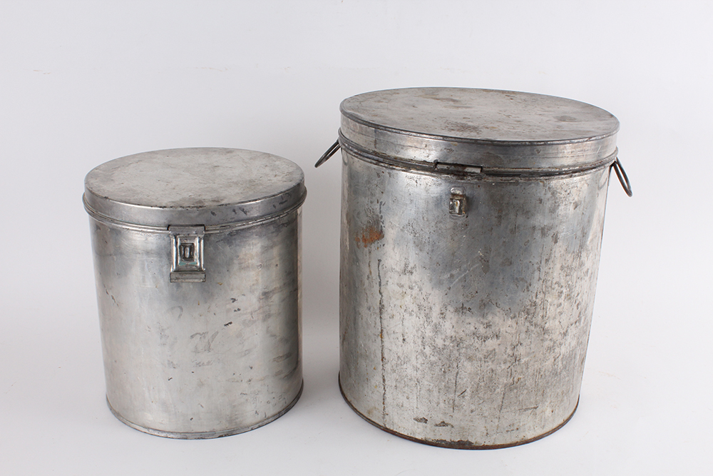 Aluminum Tubs of Graduated Size