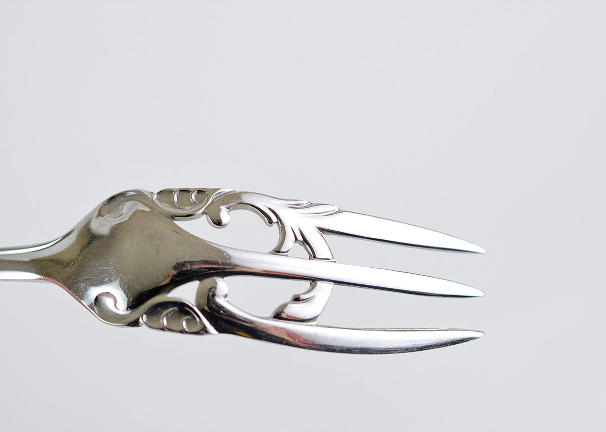 Yamazaki "Cache Gold Accent" Flatware Service for Eight