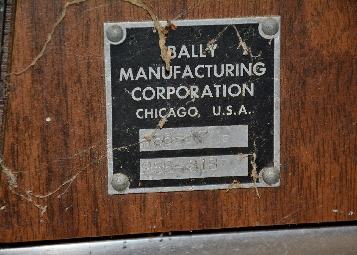 Vintage Bally's Tabletop Slot Machine