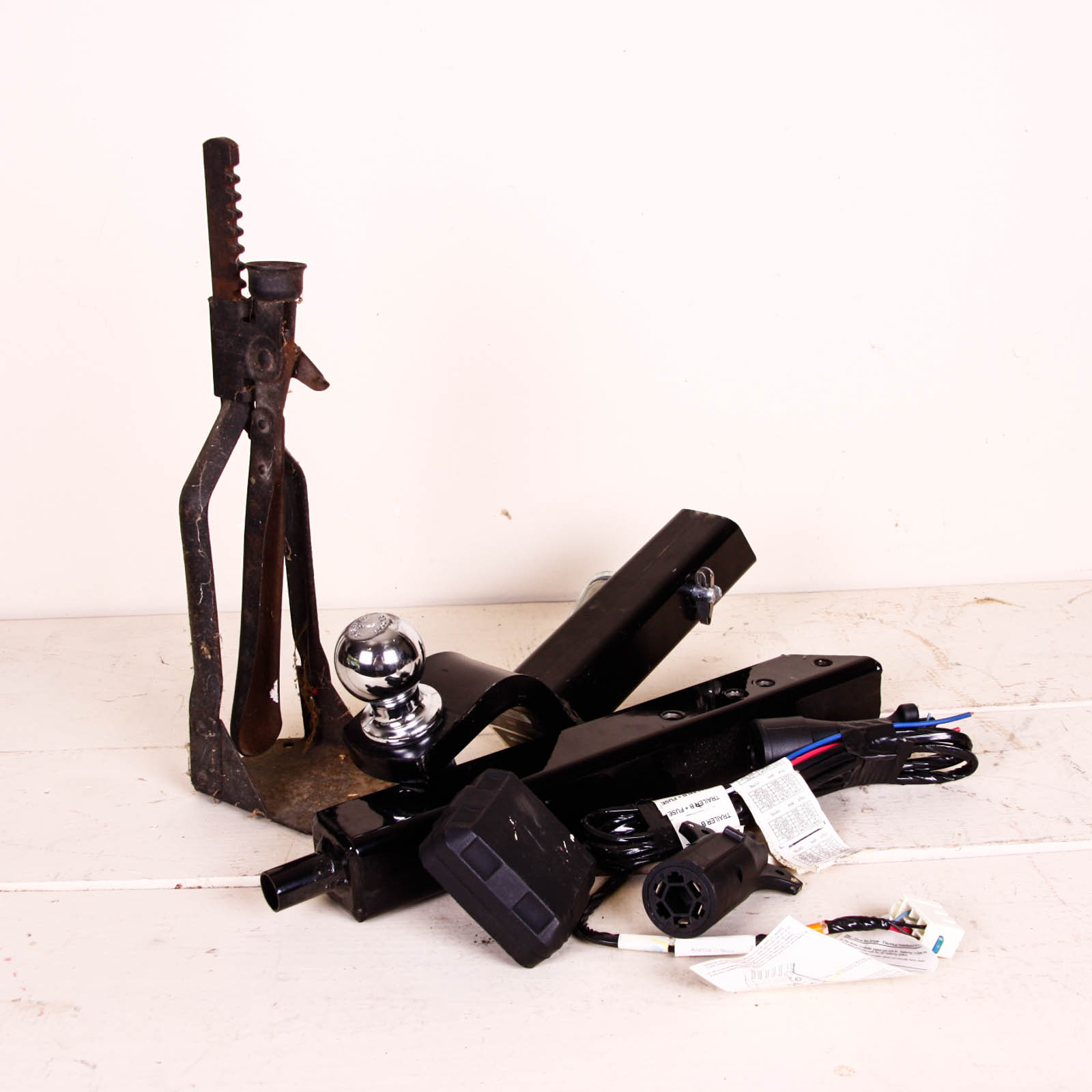 Reese Towpower Truck Hitch and Iron Bottle Capper