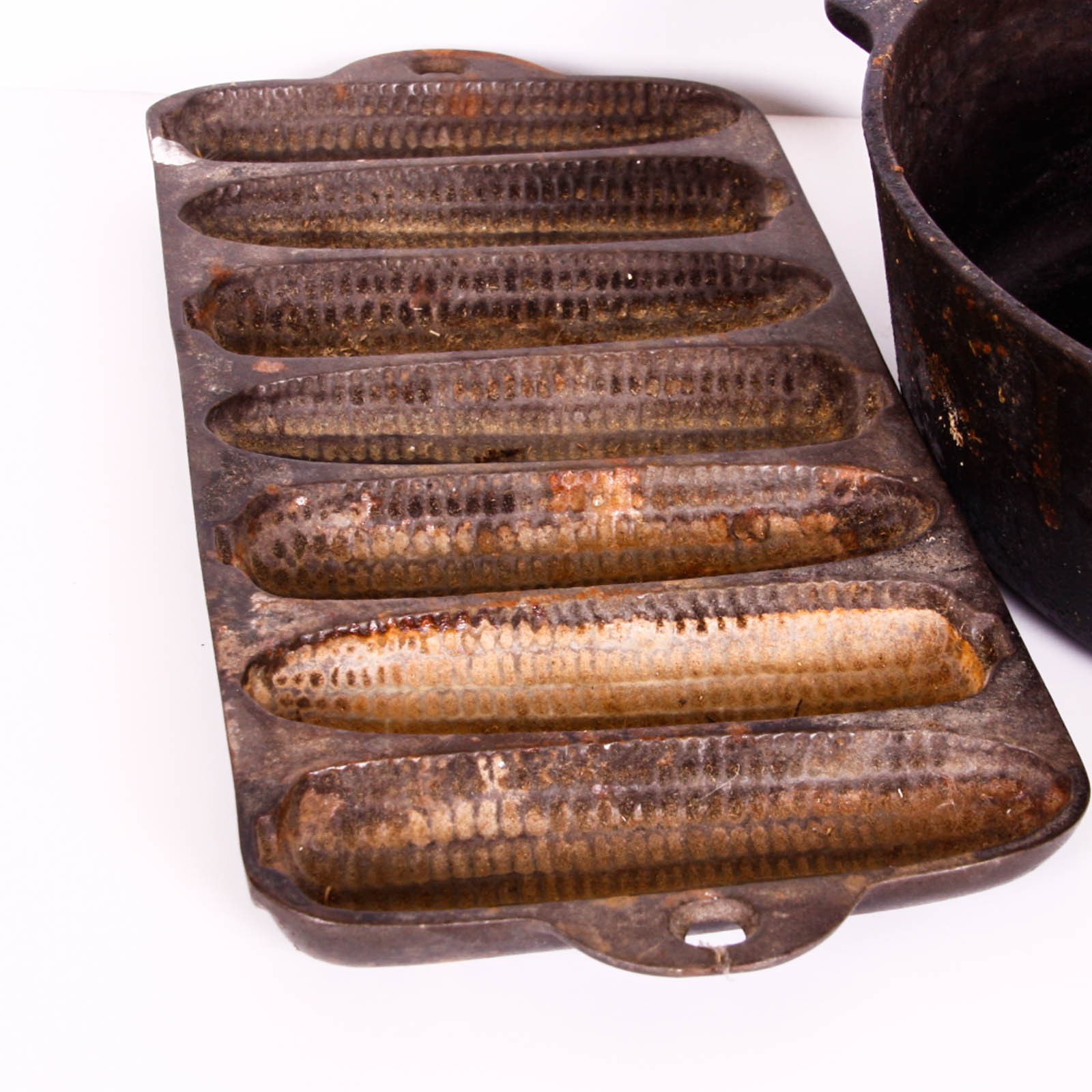 Griswold #8 Cast Iron Deep Skillet and Corn Bread Mold