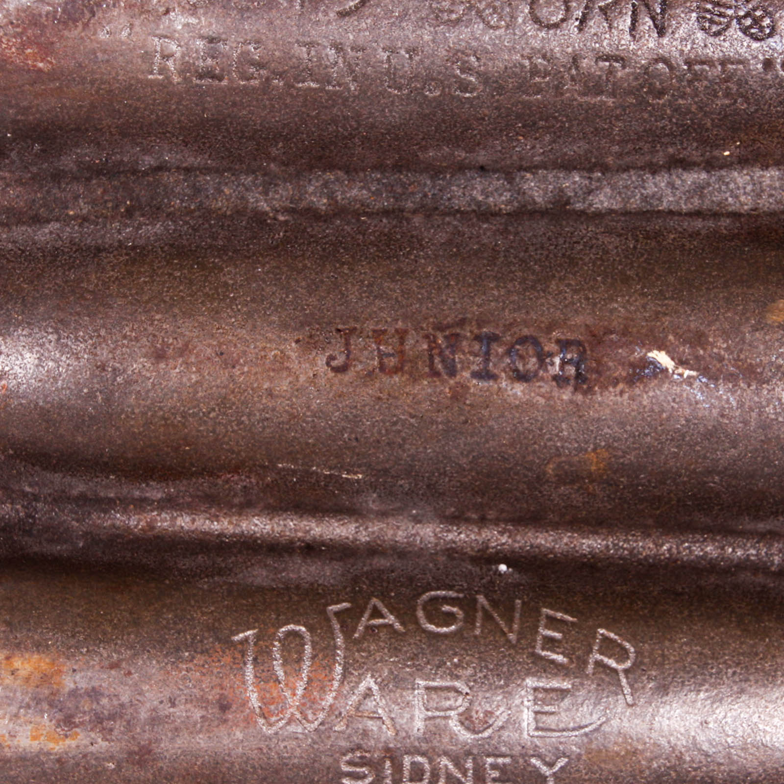 Griswold #8 Cast Iron Deep Skillet and Corn Bread Mold