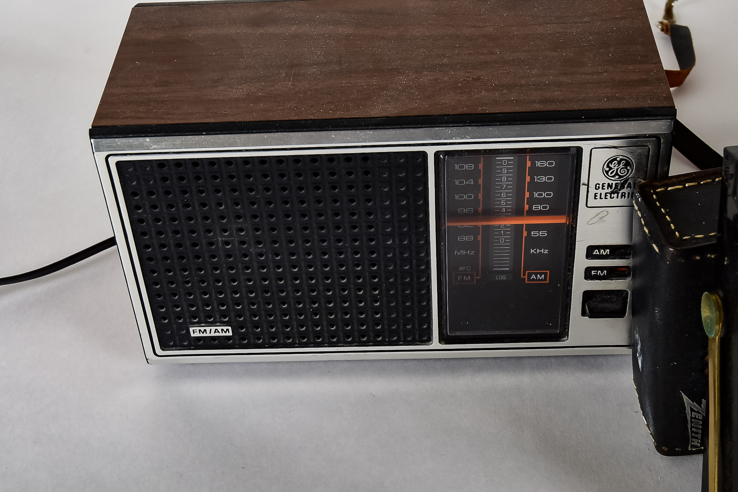 Collection of Vintage Radios and Clock featuring Zenith Deluxe Royal 500h