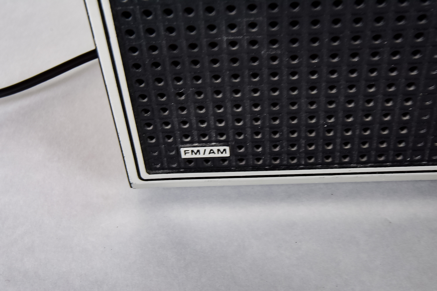 Collection of Vintage Radios and Clock featuring Zenith Deluxe Royal 500h