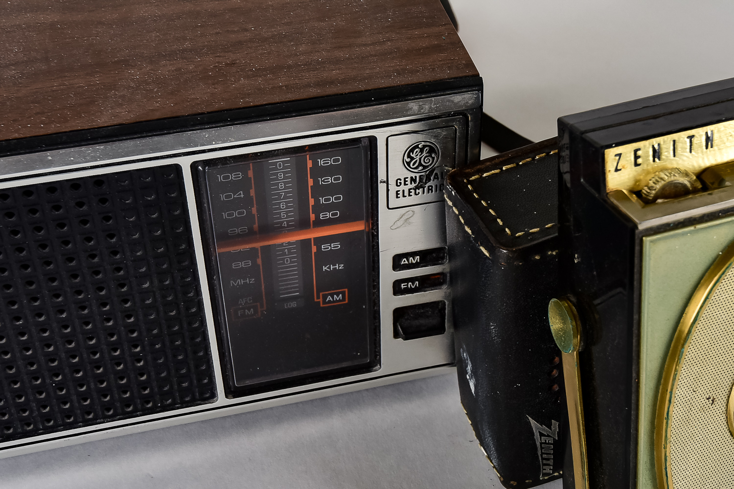 Collection of Vintage Radios and Clock featuring Zenith Deluxe Royal 500h