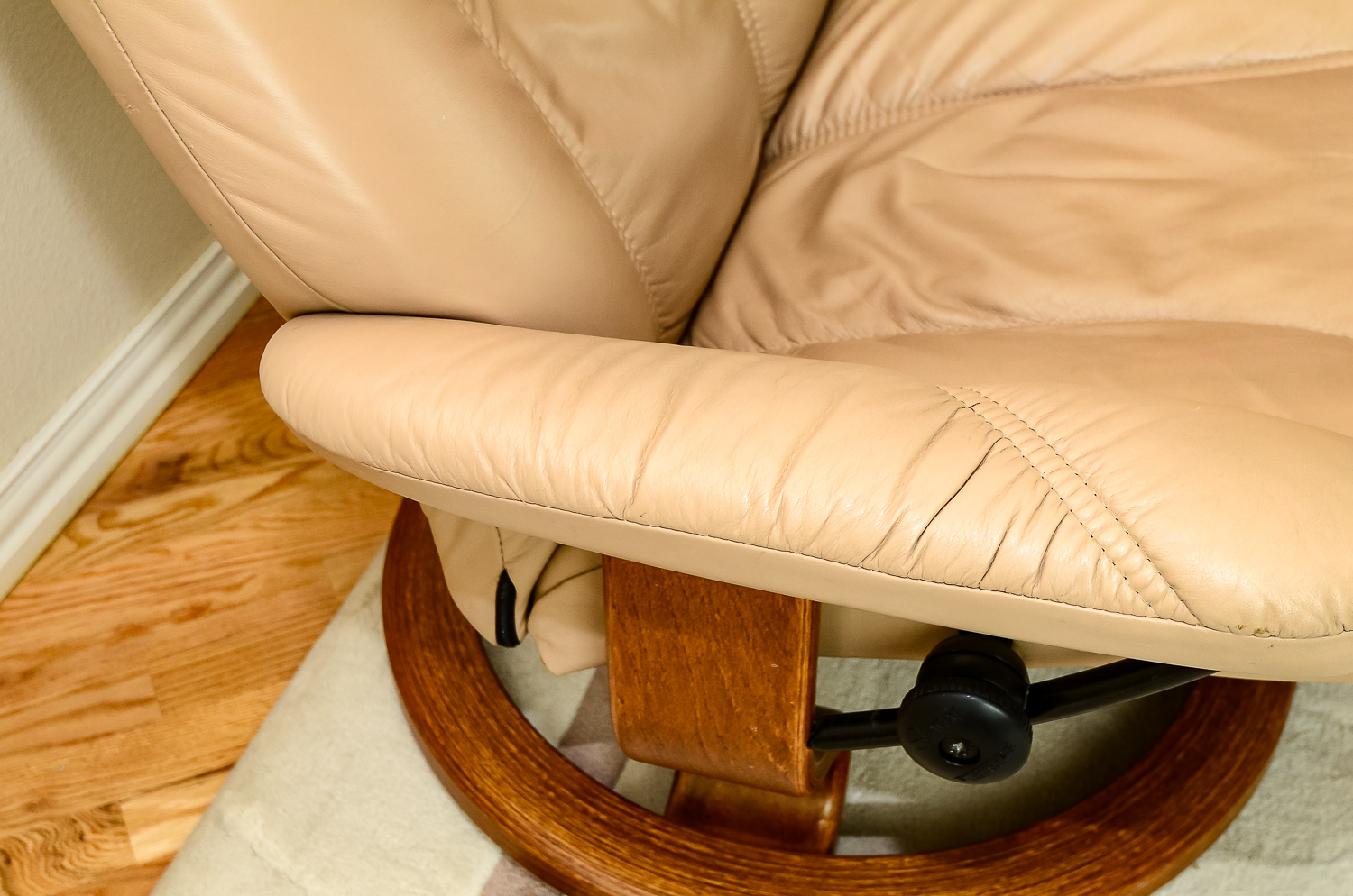 Ekornes "Stressless" Leather Lounge Chair and Ottoman Set