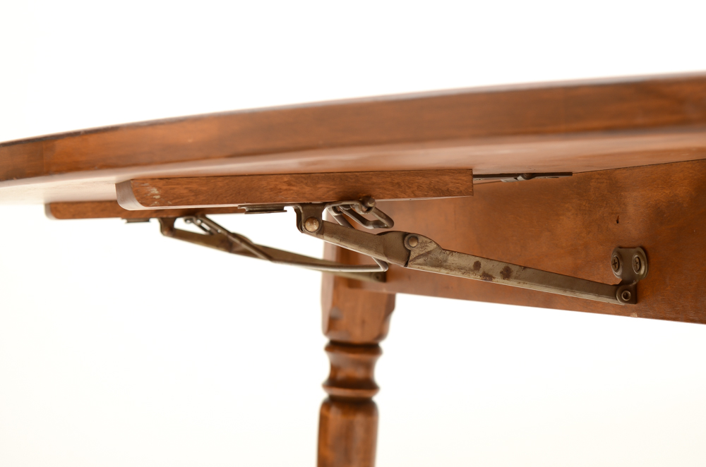 Ethan Allen Maple Drop-Leaf Dining Table and Chairs