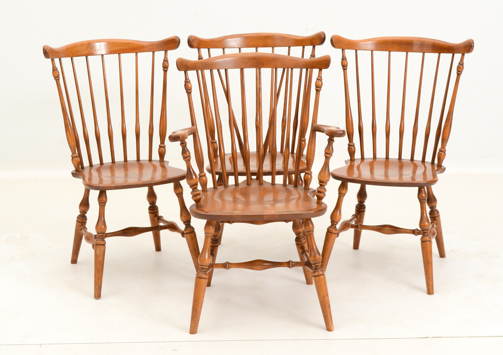 Ethan Allen Maple Drop-Leaf Dining Table and Chairs