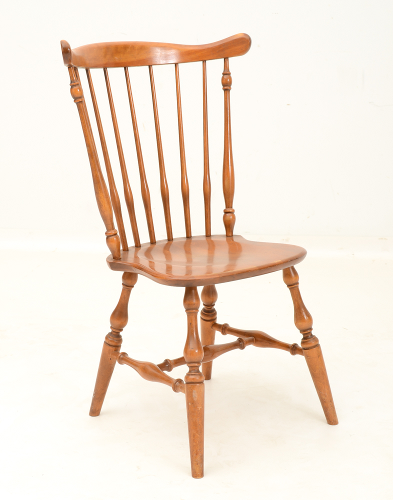 Ethan Allen Maple Drop-Leaf Dining Table and Chairs