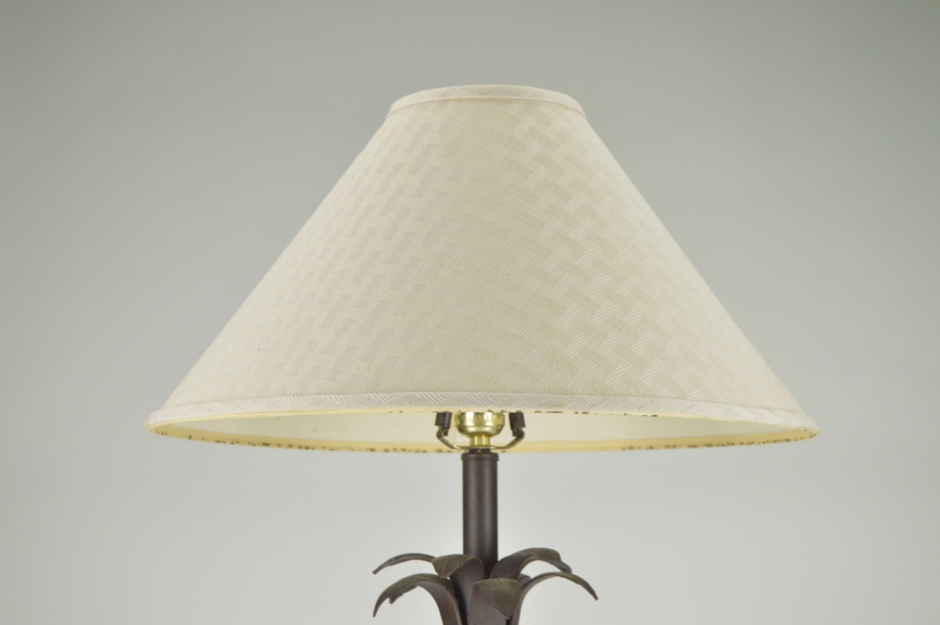 Iron Wall Brackets and Table Lamp with Metal Base