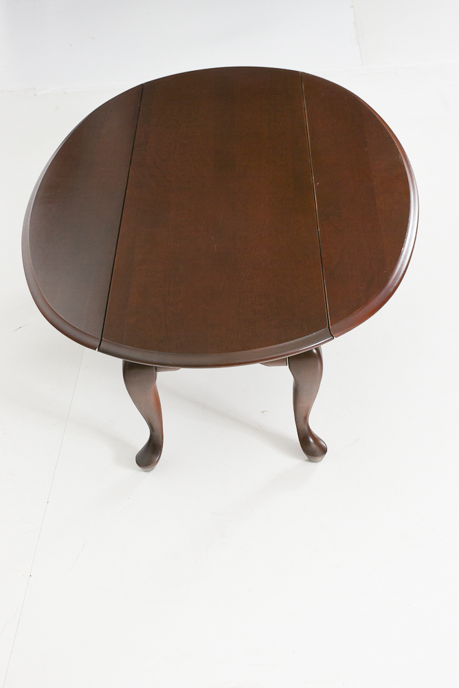 Cherry Queen Anne Style Drop-Leaf Coffee Table