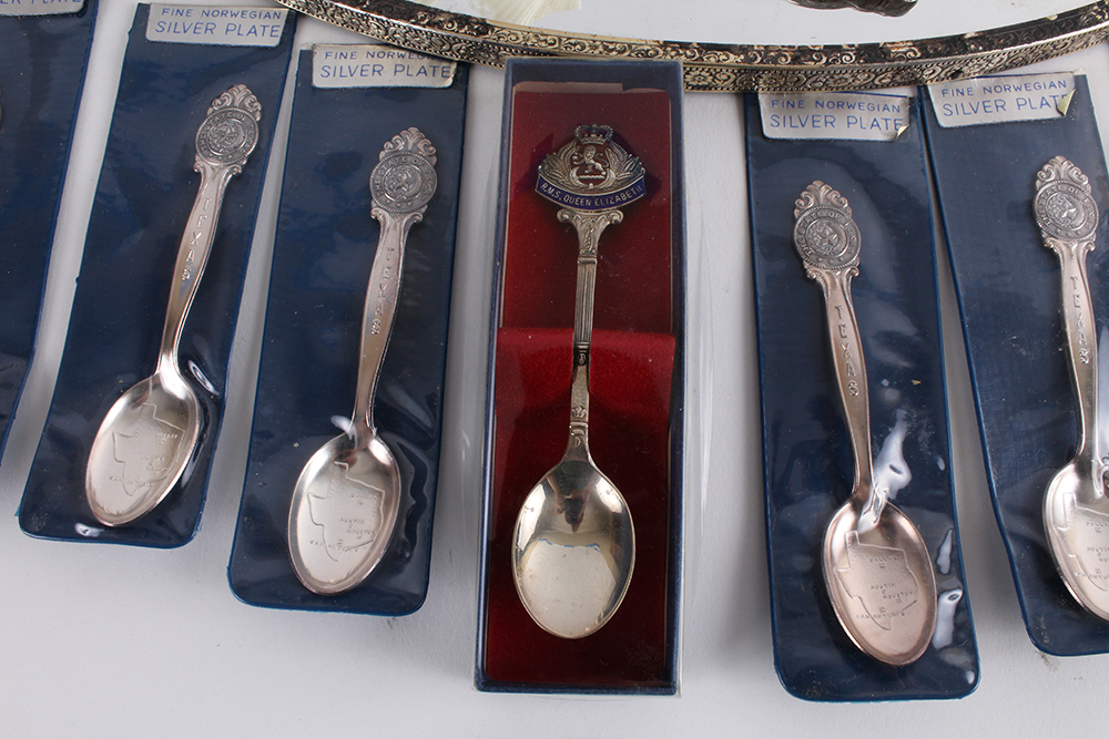 Assorted Silvertone Housewares and Collectibles