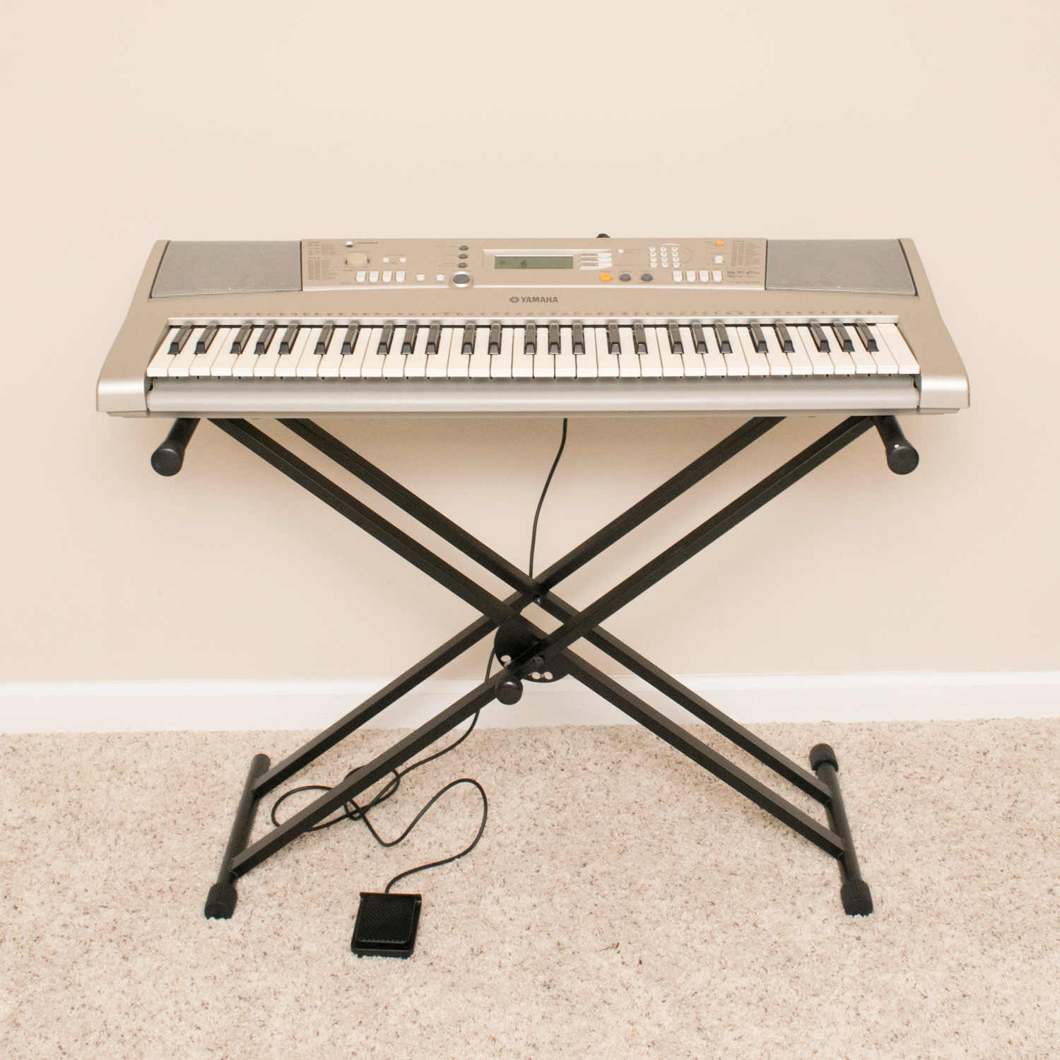 Yamaha PSR E303 Digital Piano and Stand